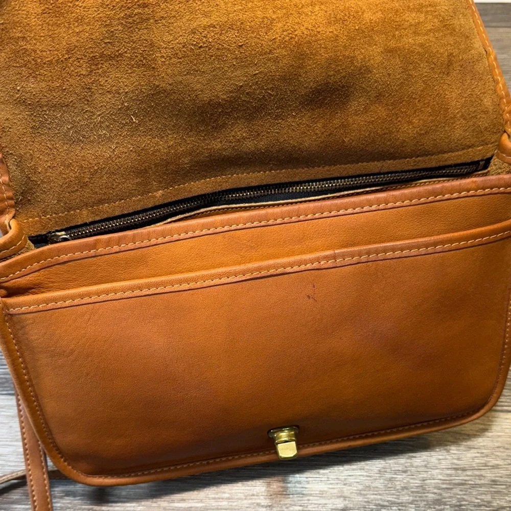 Rare Vintage COACH Brown Leather shoulder Bag
